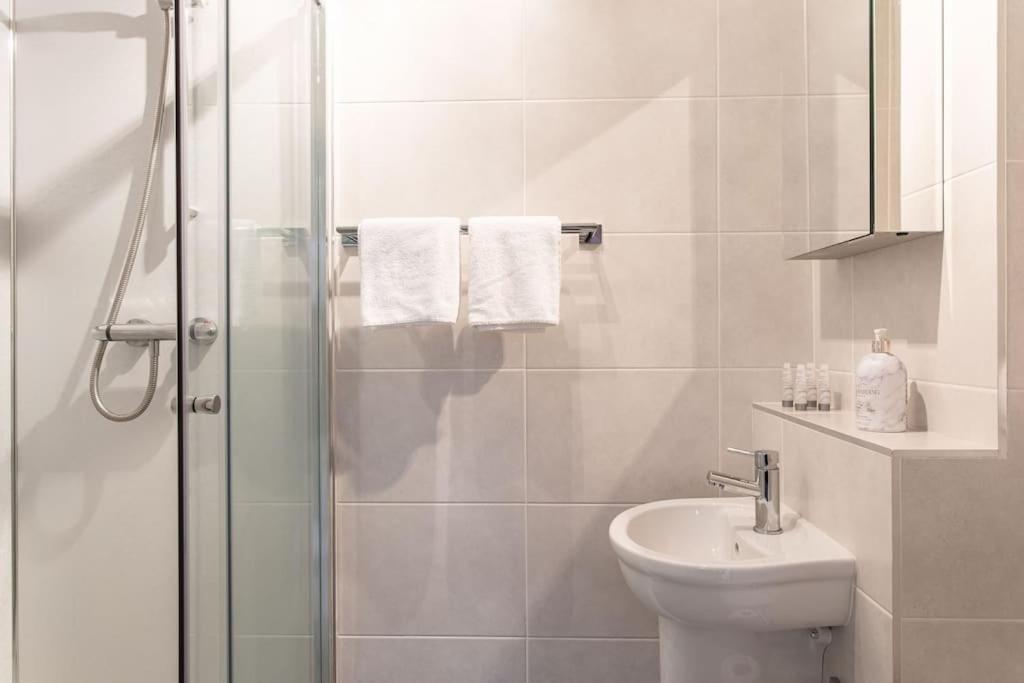 Best City Centre Luxurious Home Free Parking Belfast Zewnętrze zdjęcie