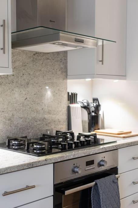 Best City Centre Luxurious Home Free Parking Belfast Zewnętrze zdjęcie