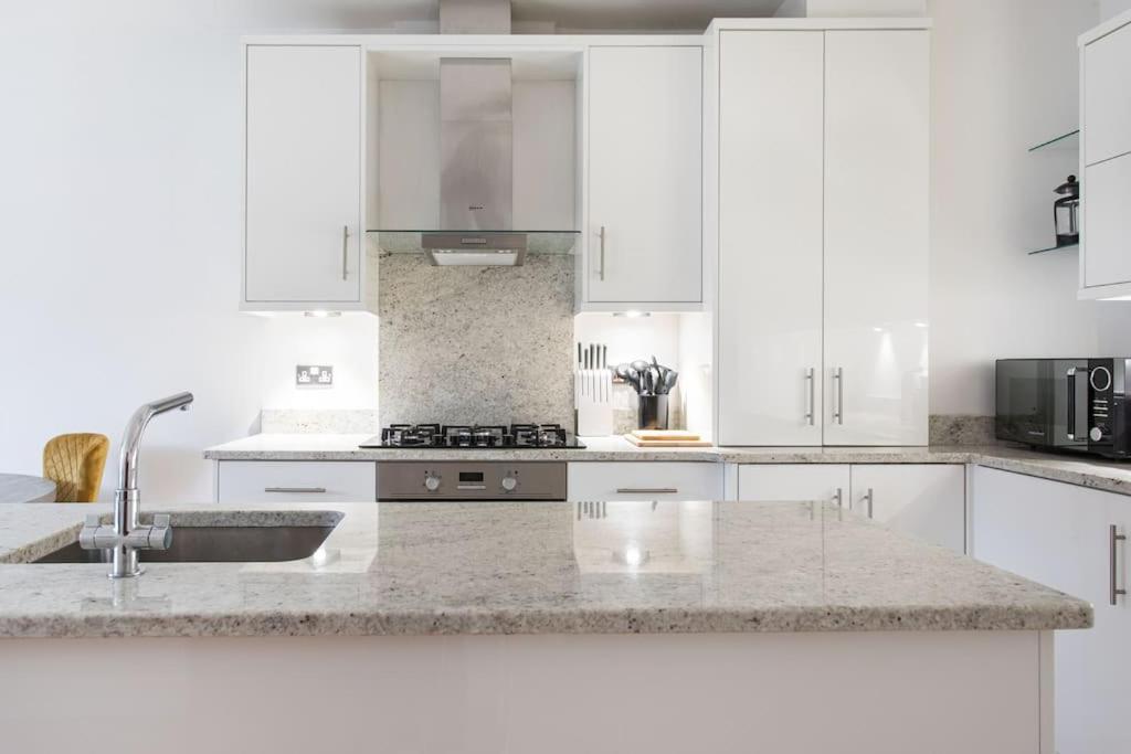 Best City Centre Luxurious Home Free Parking Belfast Zewnętrze zdjęcie